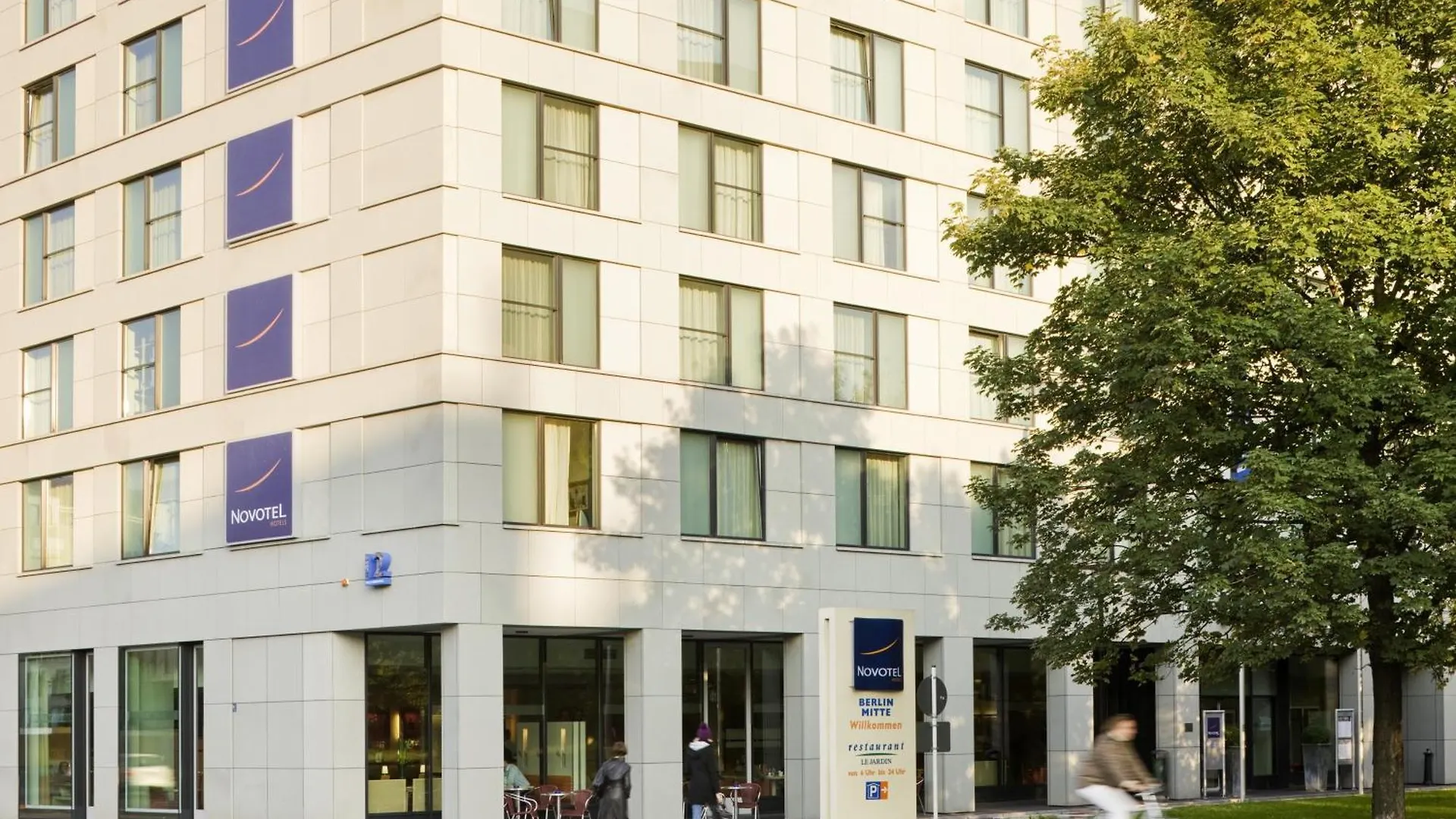 **** Hotel Novotel Berlin Mitte Germania