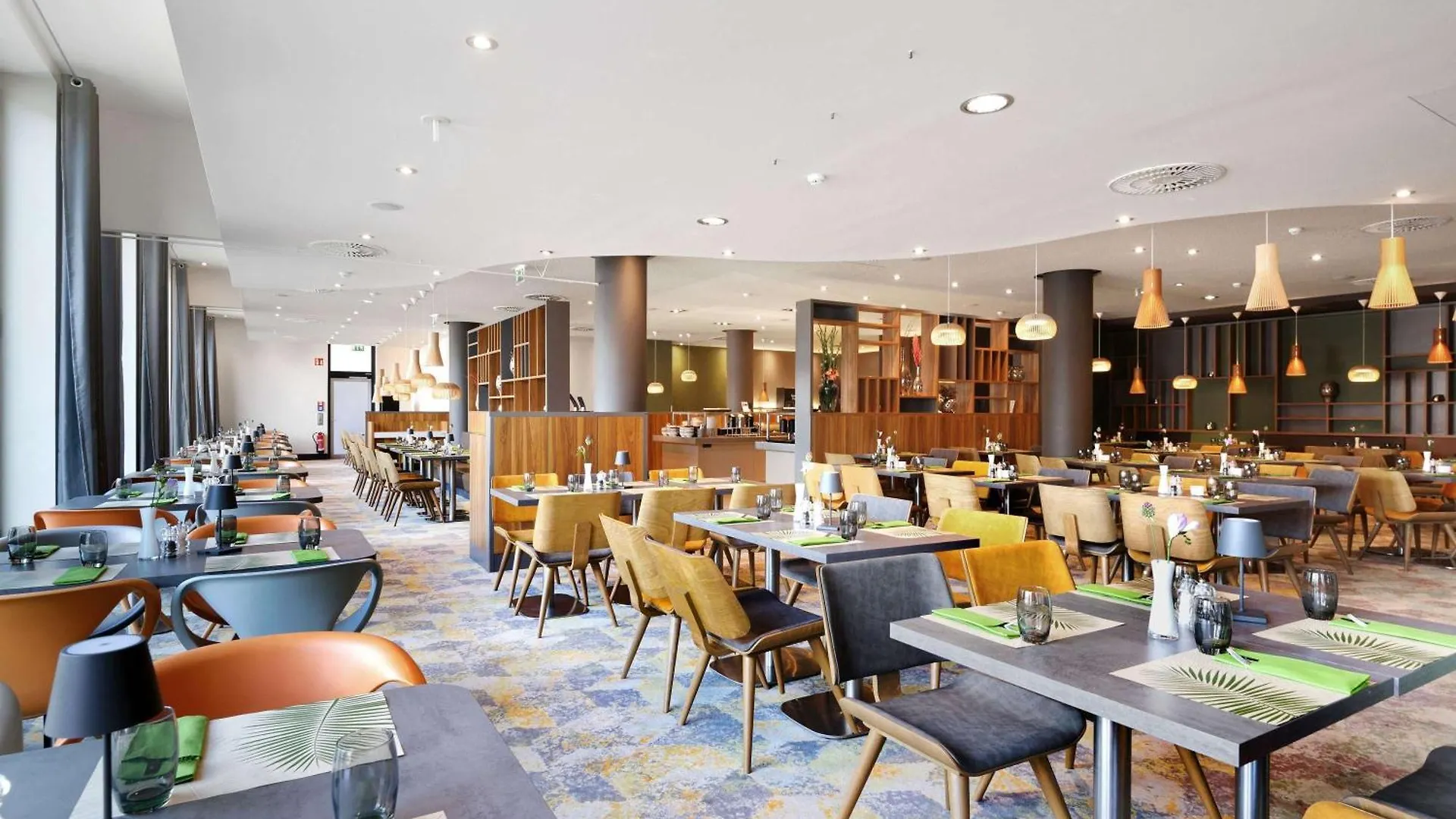 Novotel Berlin Mitte 4*,