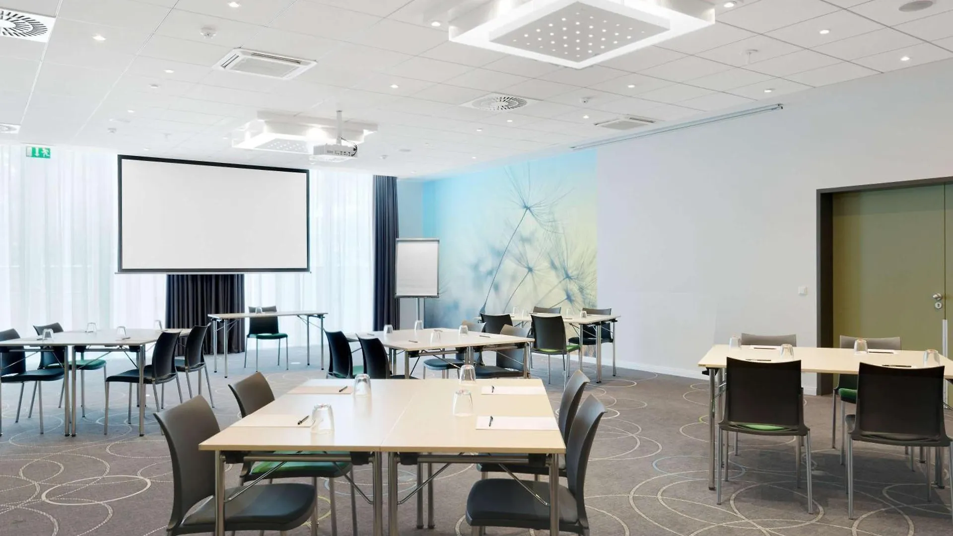 Novotel Berlin Mitte 4*,
