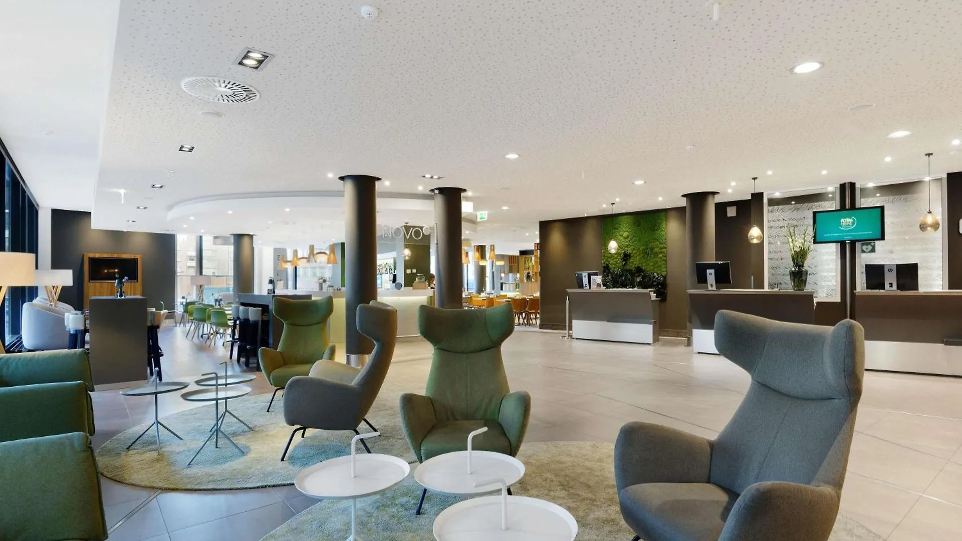 Novotel Berlin Mitte 4*,
