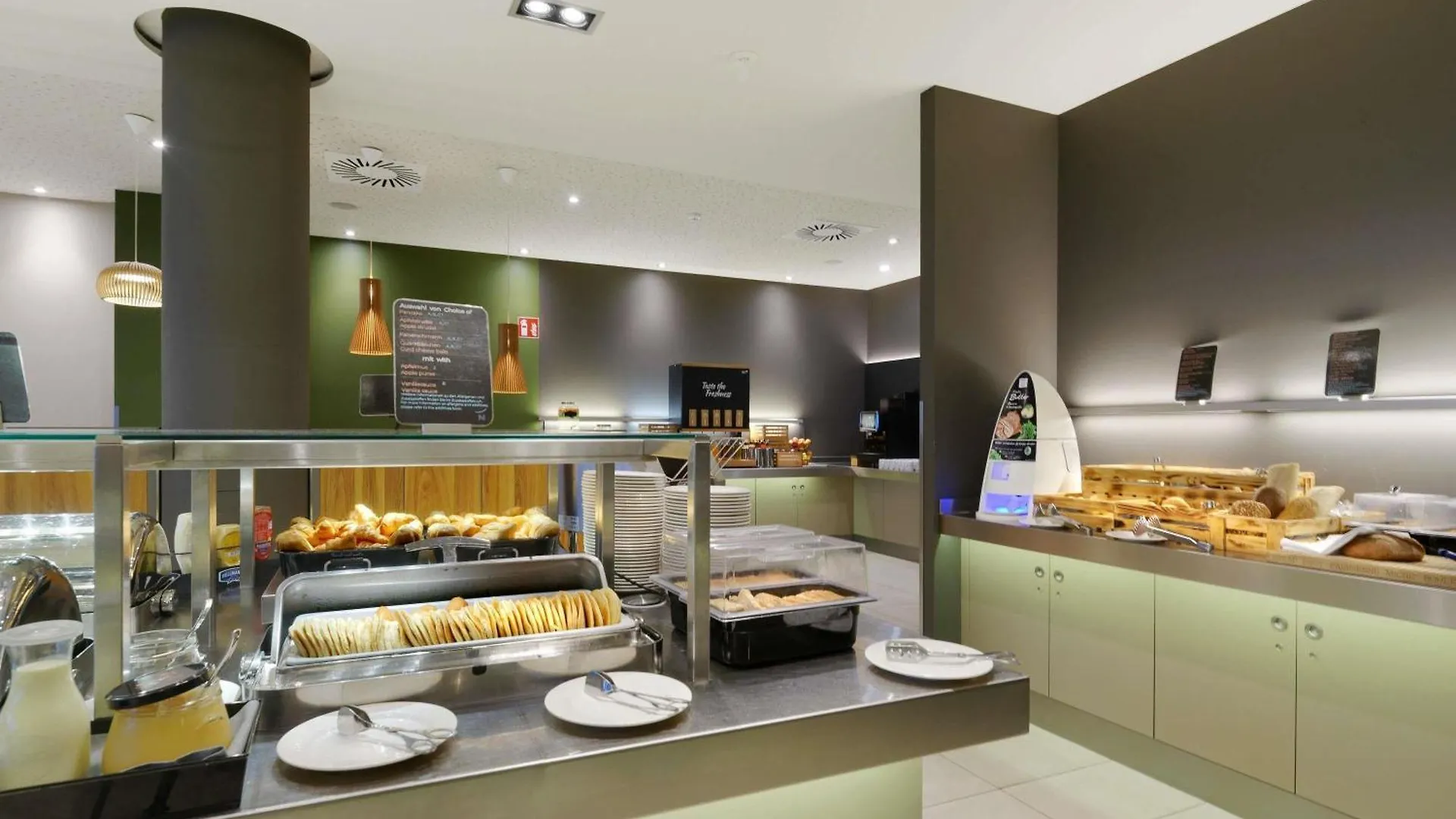 **** Hotel Novotel Berlin Mitte Duitsland